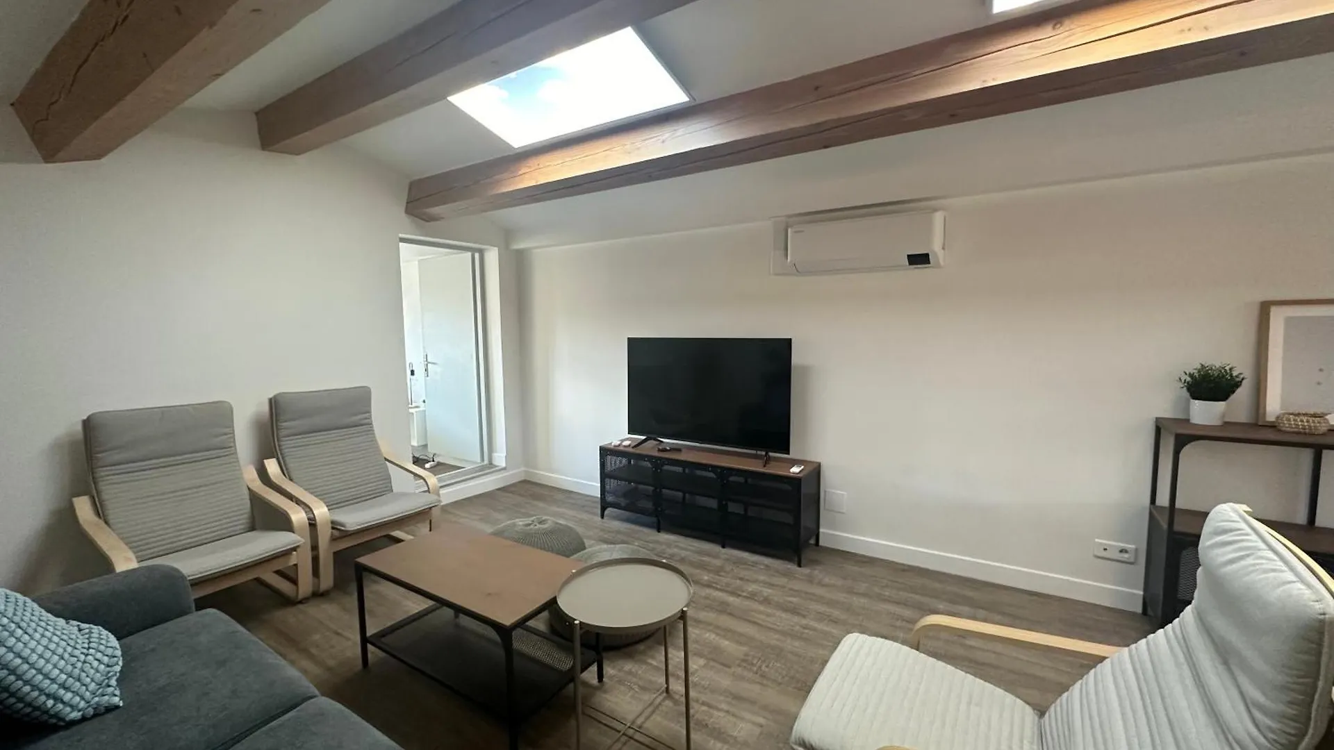 L'Olivier - Joli Duplex Au Coeur Du Centre Ville A 2 Pas De La Rotonde Mirabeau Et Des Allees Provencales Aix-en-Provence