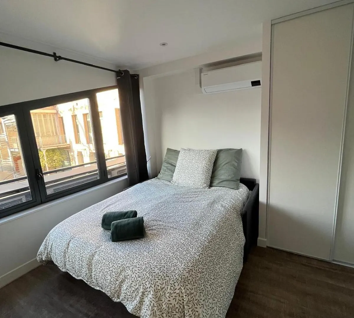 L'Olivier - Joli Duplex Au Coeur Du Centre Ville A 2 Pas De La Rotonde Mirabeau Et Des Allees Provencales Aix-en-Provence